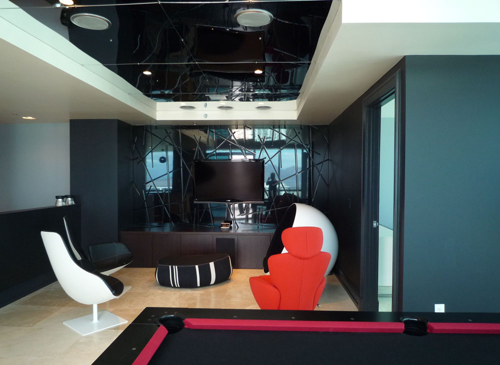 2000 | 00000004348 | penthouses - lofts,   game room,    