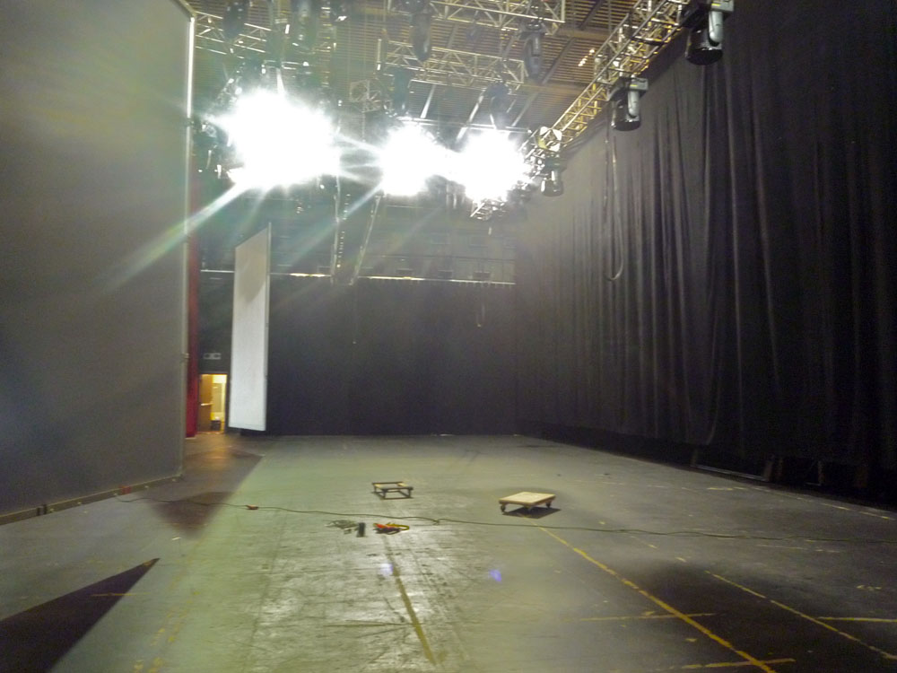 The Joint | 00000006228 | art - performance,    stage, theater, 