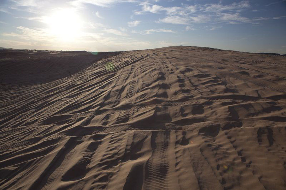 1713 | 00000006729 | desert,   sand,  