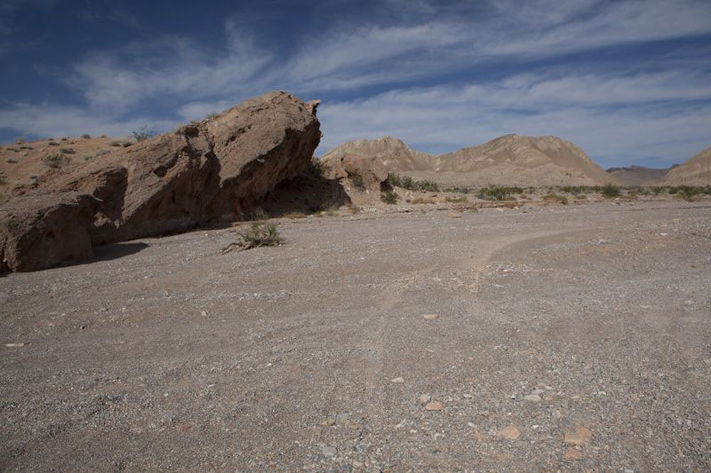 1715 | 00000006806 | desert,   sand, rocks,  